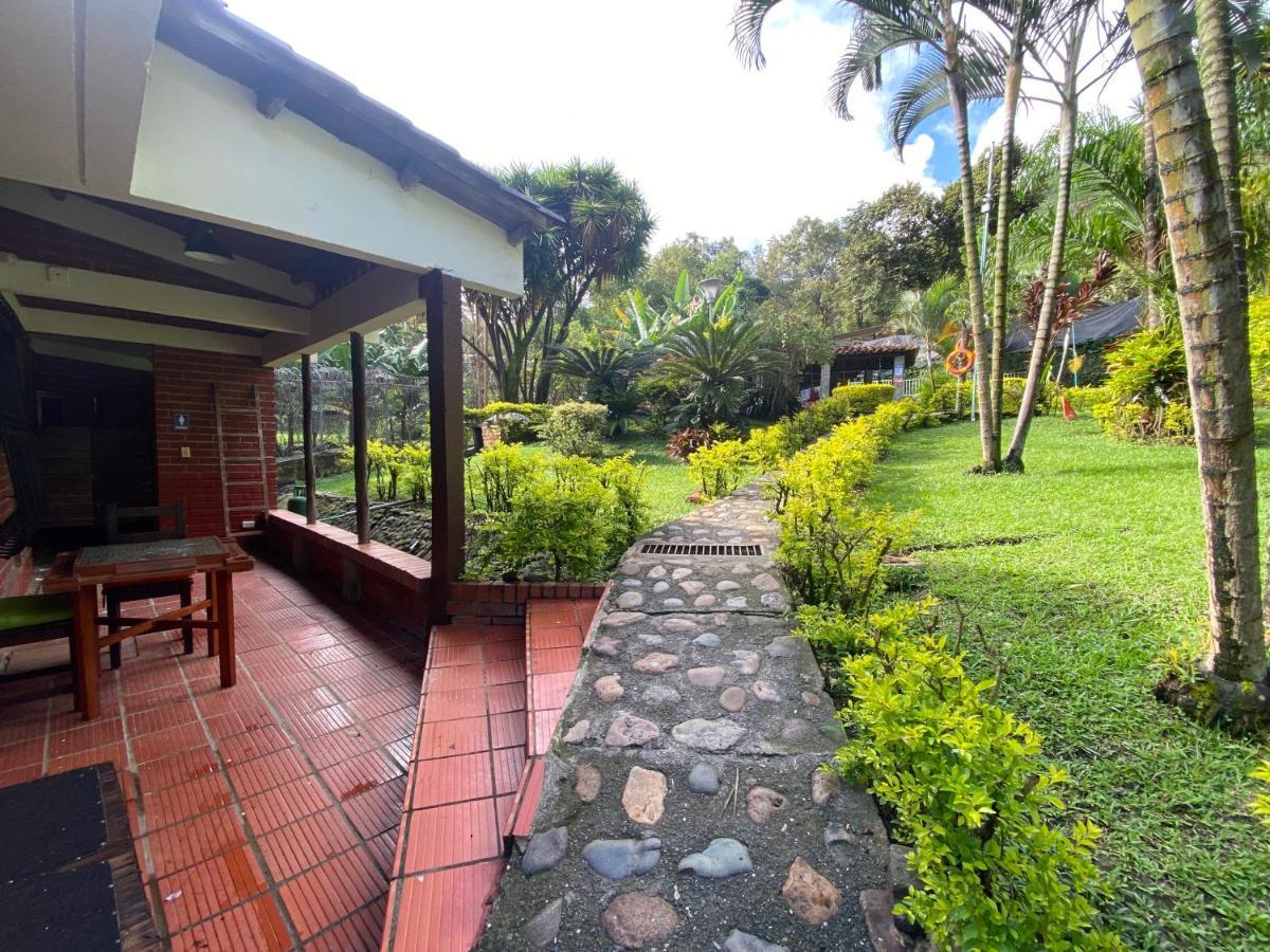 Finca Villa Chalet Del Rio Cali Farm Villa Chalet Cali River Eksteriør billede